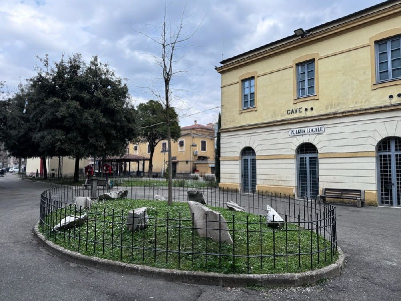 https://www.reteimpresecave.it/immagini_pagine/74/citta-di-cave-74-482-600.jpg
